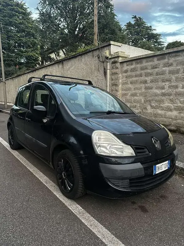 Usata Renault Grand Modus 68 CV (50 kW) 2008 Nero Monovolume