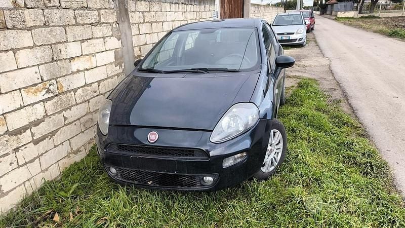 Usata Fiat Punto 2014 Nero Berlina