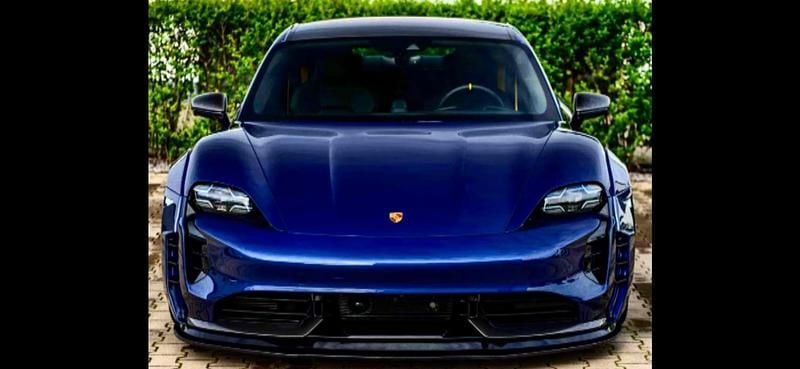 Usata 2021 Porsche Taycan 4S Performance Package Tre volumi | 75.900 € (Molto cara) - Immagine 1/4