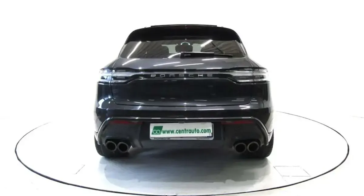 Usata Porsche Macan 265 CV (194 kW) 2022 Grigio vulcano SUV