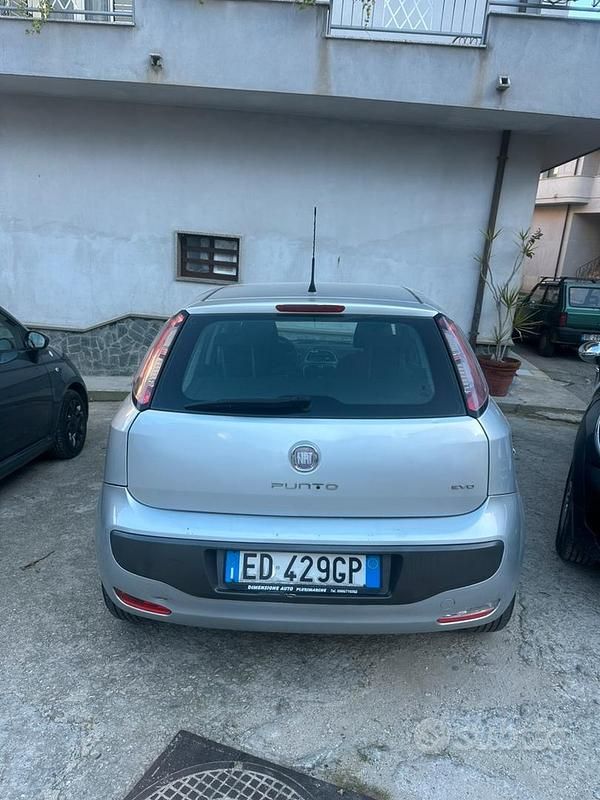 Usata Fiat Grande Punto 2010 Grigio Utilitaria