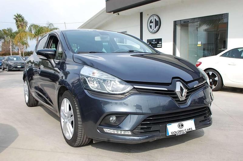 Usata Renault Clio IV 90 CV (66 kW) 2019 Grigio Berlina
