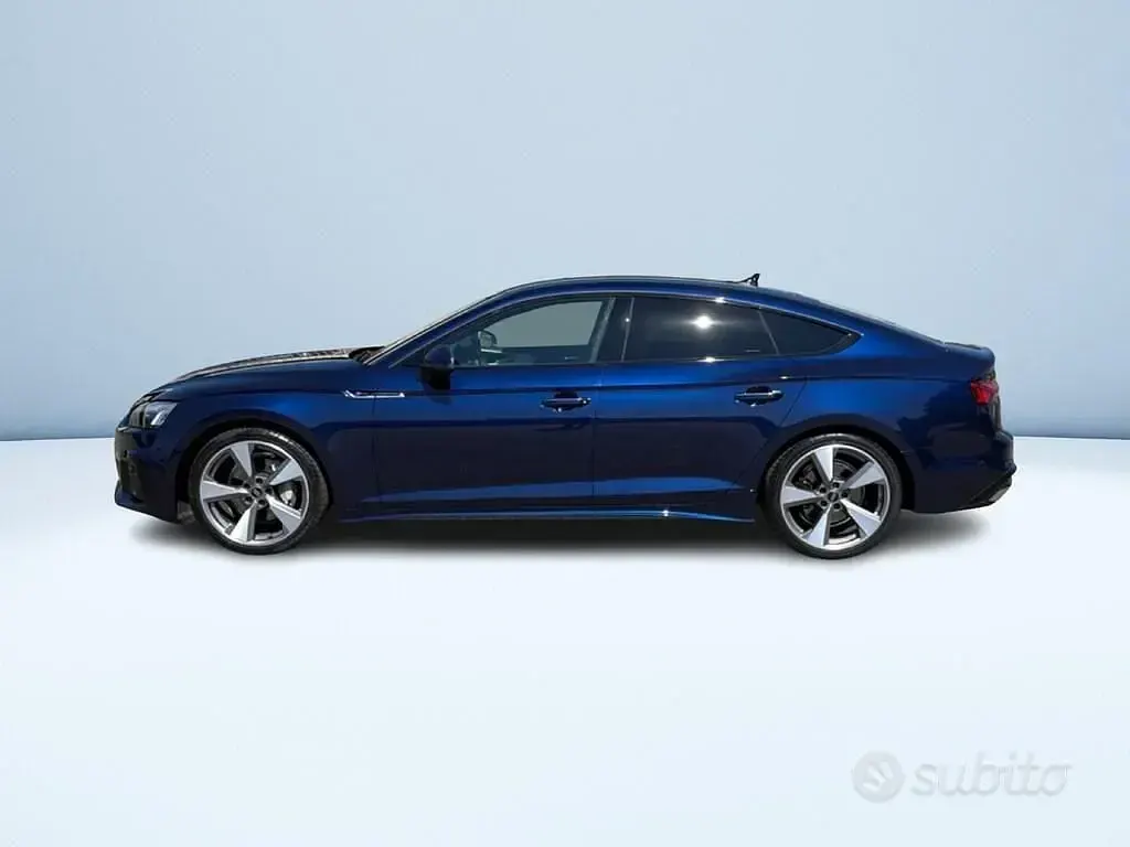 Usata Audi A5 Sportback S-Line 204 CV (150 kW) 2024 Bluazzurro Utilitaria