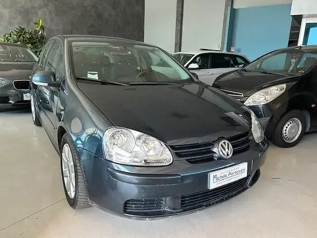 Usata VW Golf IV Trendline 105 CV (77 kW) 2006 Grigio Berlina