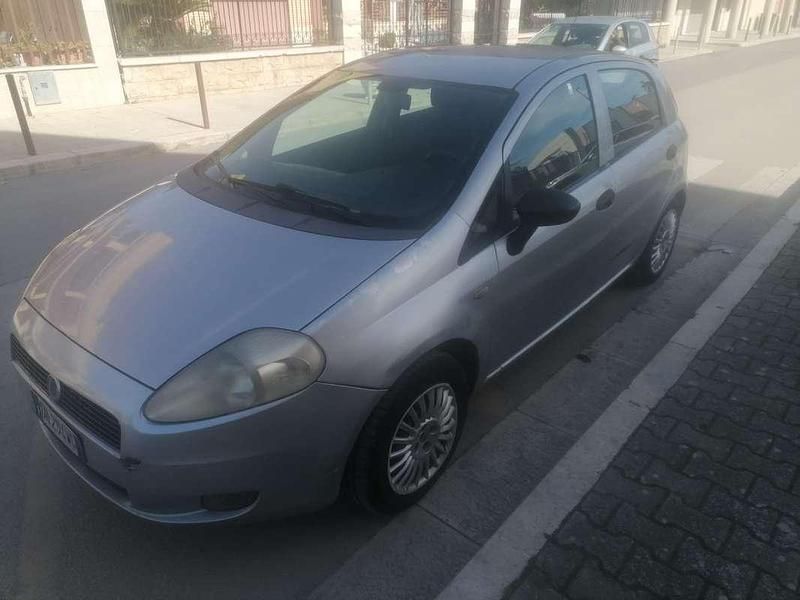 Usata Fiat Grande Punto Dynamic 77 CV (56 kW) 2008 Utilitaria