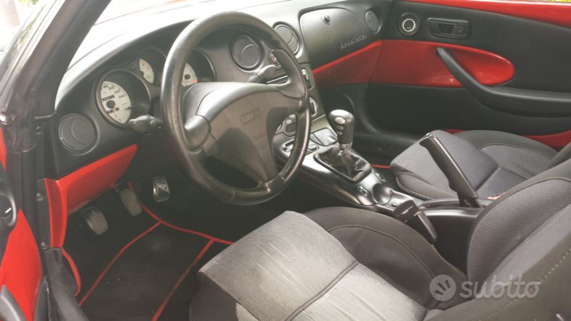 Usata Fiat Barchetta 131 CV (96 kW) 1995 Rosso Cabrio