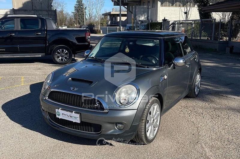 Usata Mini Cooper S 184 CV (135 kW) 2010 Gray Utilitaria