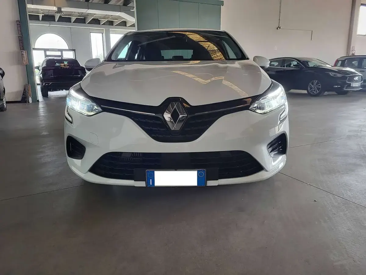 Usata Renault Clio Zen 91 CV (66 kW) 2021 Bianco Utilitaria