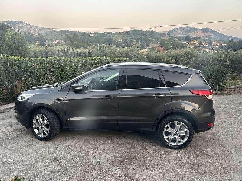 Usata Ford Kuga S 120 CV (88 kW) 2015 SUV