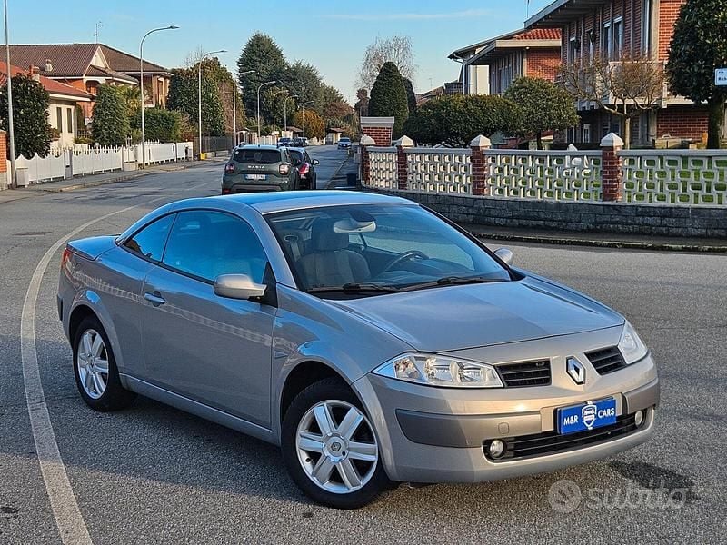 Grigio Usata 2006 Renault Mégane II Luxe Cabrio | 2999 € (Ottimo prezzo) - Immagine 1/4