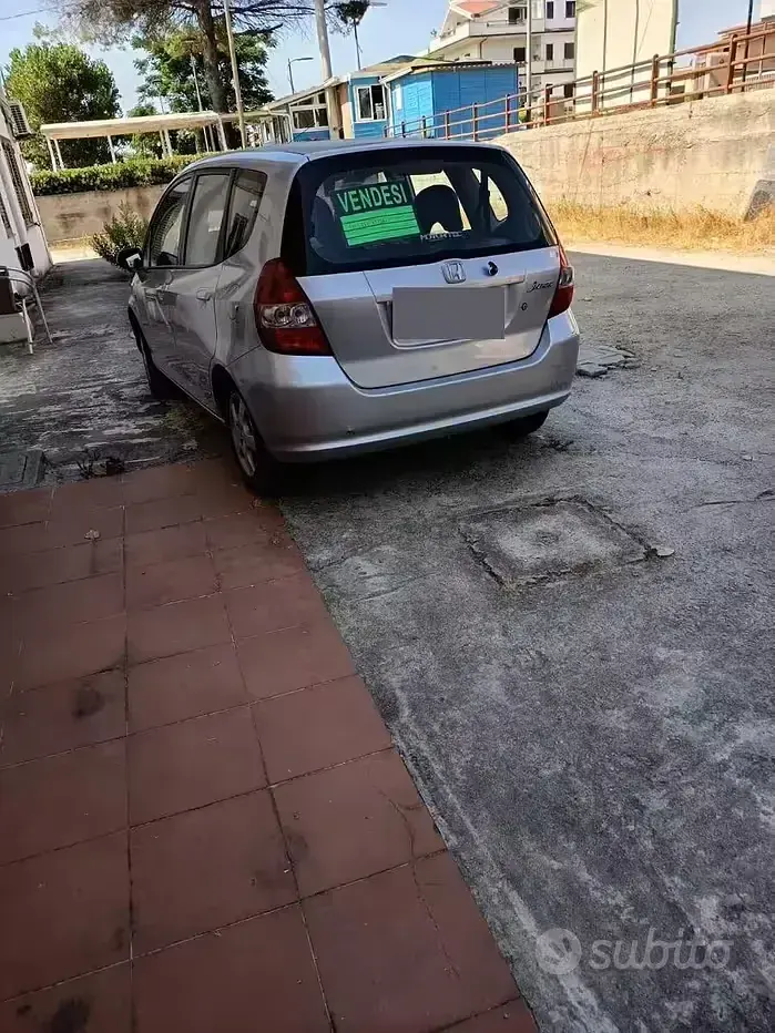 Usata Honda Jazz 83 CV (61 kW) 2003 Grigio Utilitaria