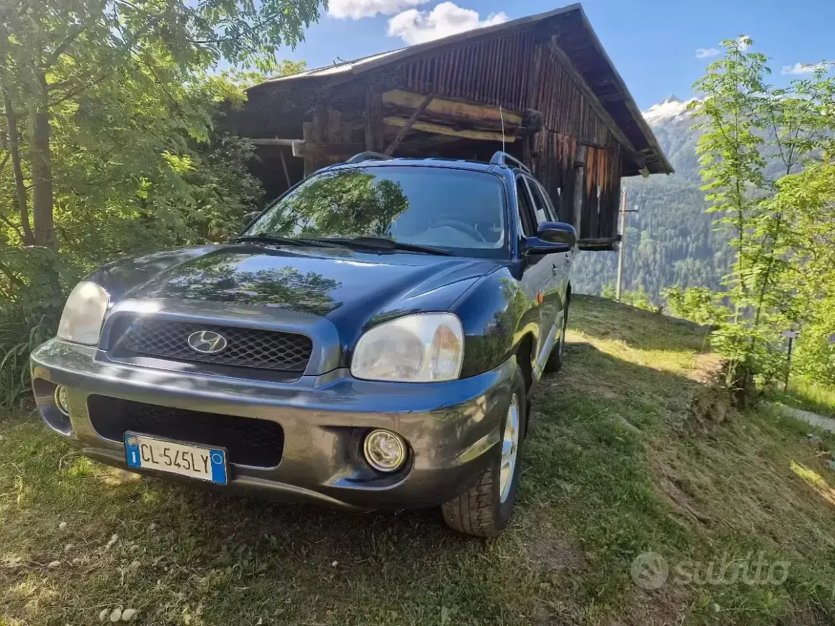 Usata Hyundai Santa Fe 112 CV (82 kW) 2004 Blu SUV