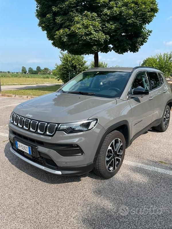 Usata Jeep Compass Limited 130 CV (95 kW) 2022 Grigio SUV