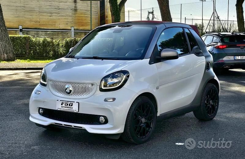 Usata Smart ForTwo Cabrio Superpassion 90 CV (66 kW) 2017 Other Cabrio