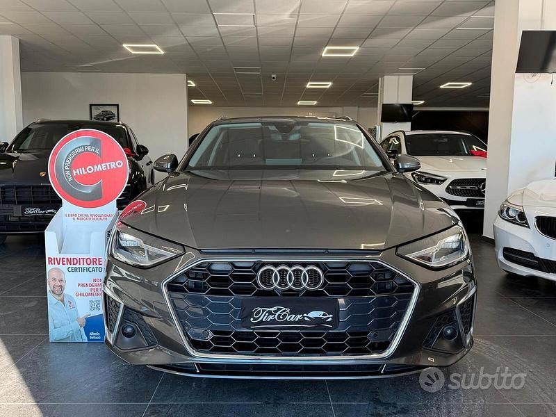Usata Audi A4 S-Line 190 CV (139 kW) 2020 Grigio Station wagon