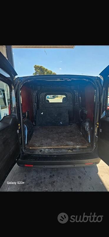 Usata Fiat Doblò 2013 Nero Monovolume
