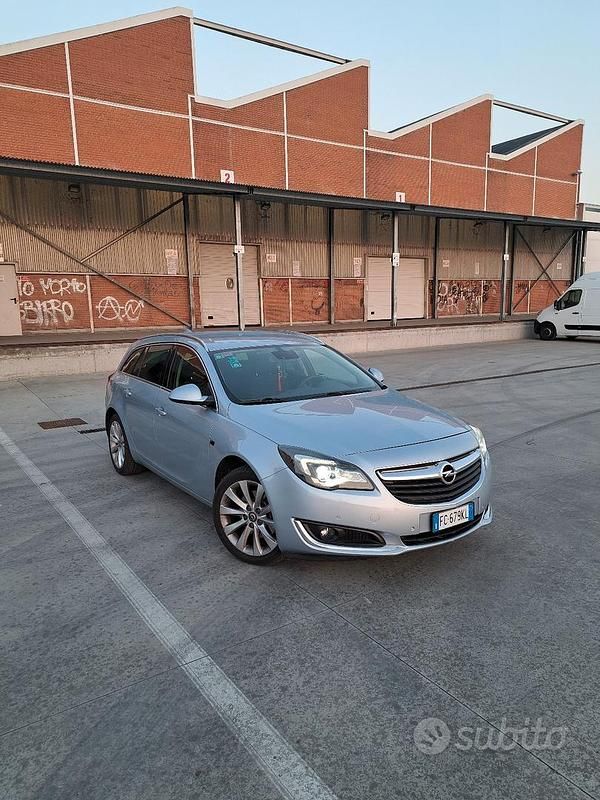 Usata Opel Insignia Sport 170 CV (125 kW) 2016 Grigio Station wagon