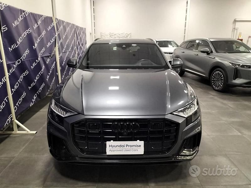 Usata Audi Q8 S-Line 286 CV (210 kW) 2018 Grigio SUV
