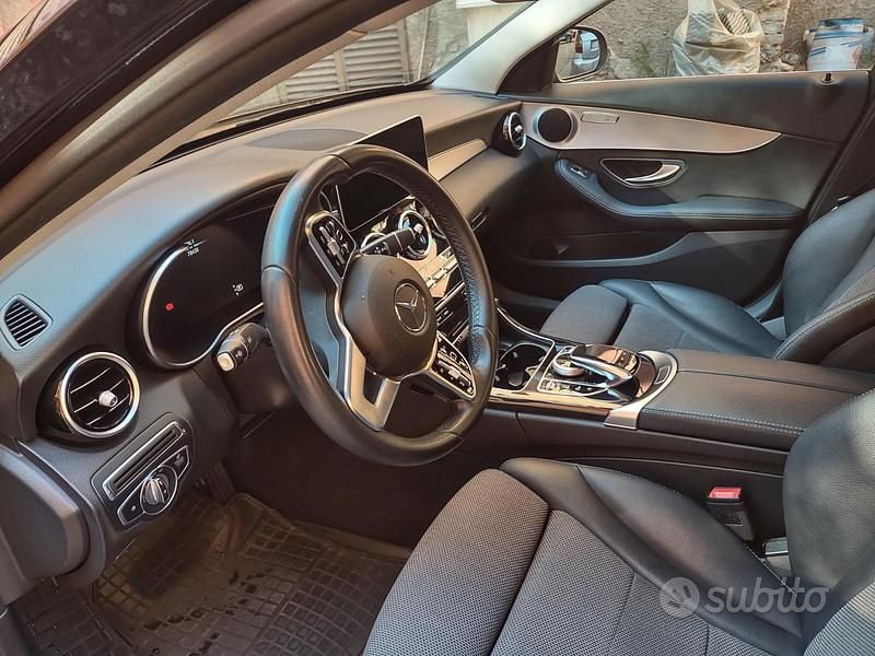 Usata Mercedes C220 AMG 194 CV (142 kW) 2019 Nero Berlina