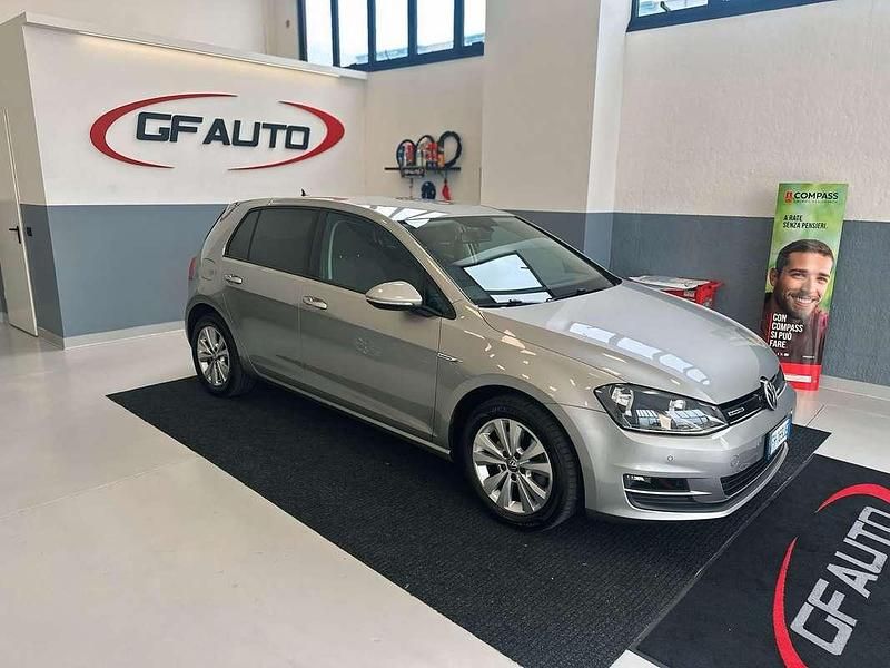 Usata VW Golf VII Highline 110 CV (80 kW) 2017 Grigio Berlina