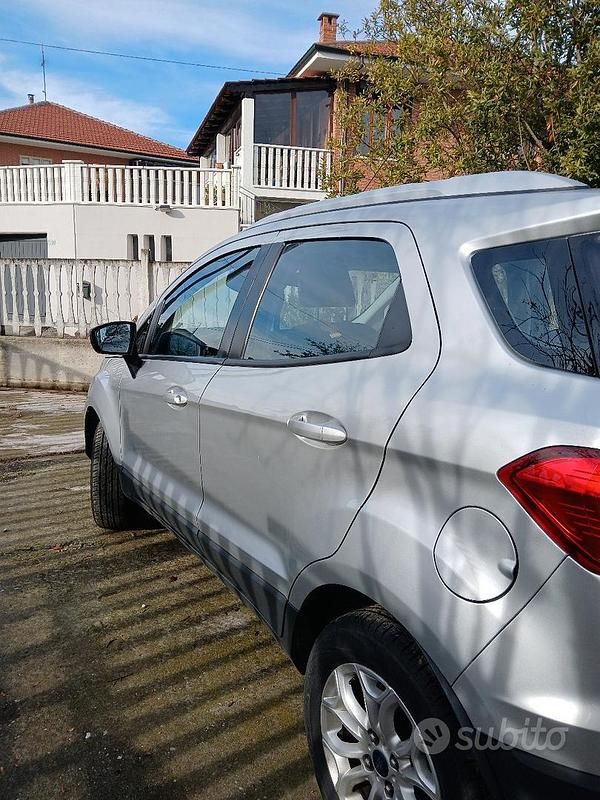 Usata Ford Ecosport 95 CV (69 kW) 2016 Grigio SUV