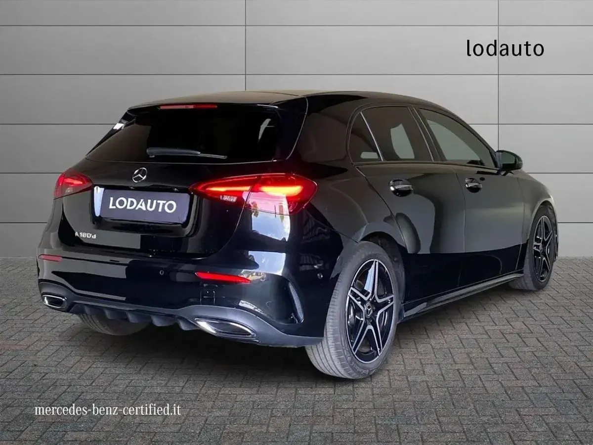 Usata Mercedes A180 AMG line 116 CV (85 kW) 2025 Nero Berlina