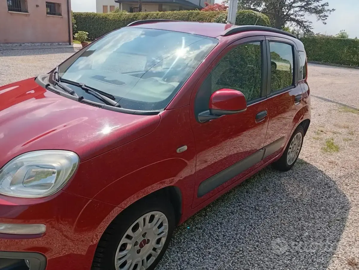 Usata Fiat Panda Lounge 69 CV (50 kW) 2012 Utilitaria