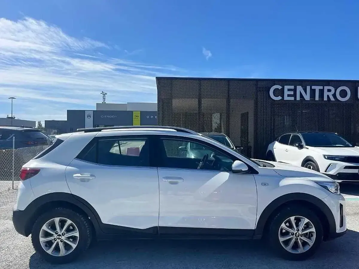 Occasion Kia Stonic Style 99 ch (72 kW) 2020 Blanc SUV