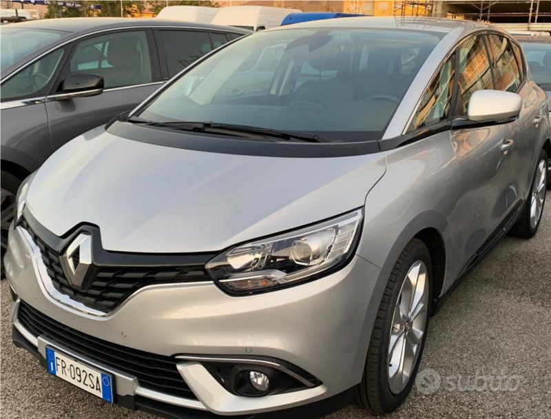 Usata Renault Scénic IV 110 CV (80 kW) 2018 Grigio Monovolume