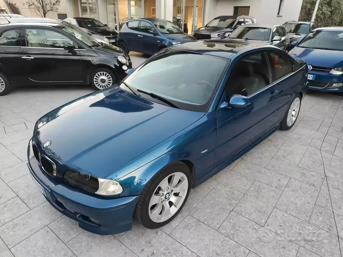 Usata BMW 330 M Sport 231 CV (169 kW) 2002 Blu Coupé