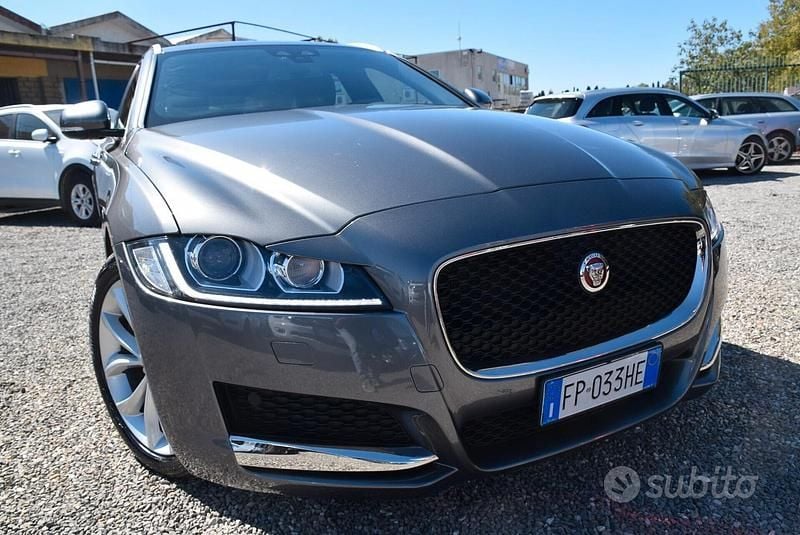 Usata Jaguar XF Sportbrake Prestige 180 CV (132 kW) 2018 Grigio Station wagon