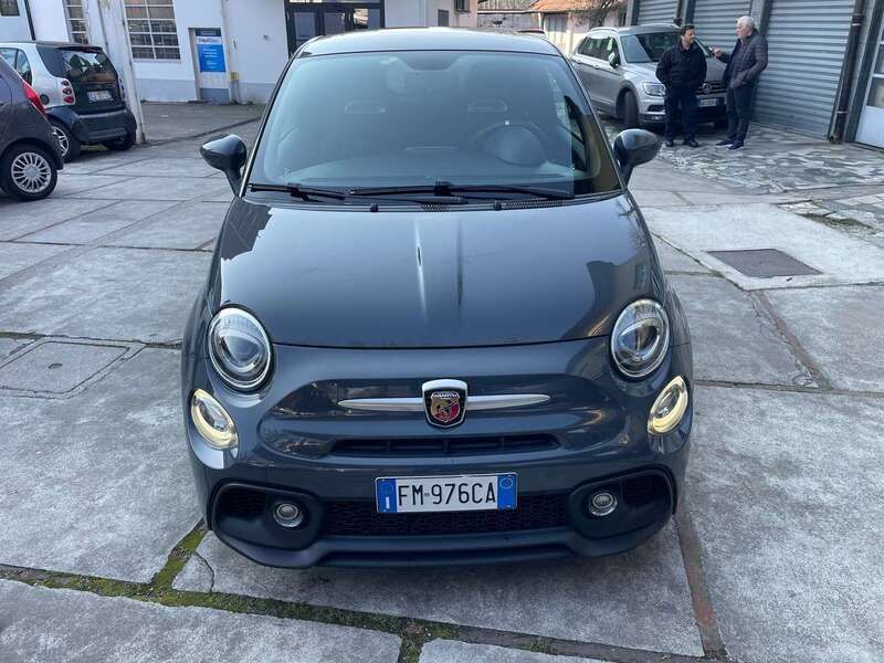 Grigio Usata 2017 Abarth 595 Pista Due volumi | 15.300 € (Buon prezzo) - Immagine 1/4