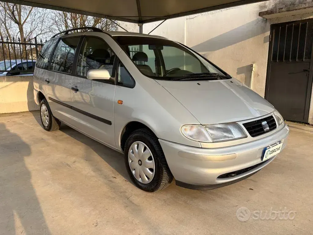 Usata Seat Alhambra SE 90 CV (66 kW) 1999 Grigio Monovolume