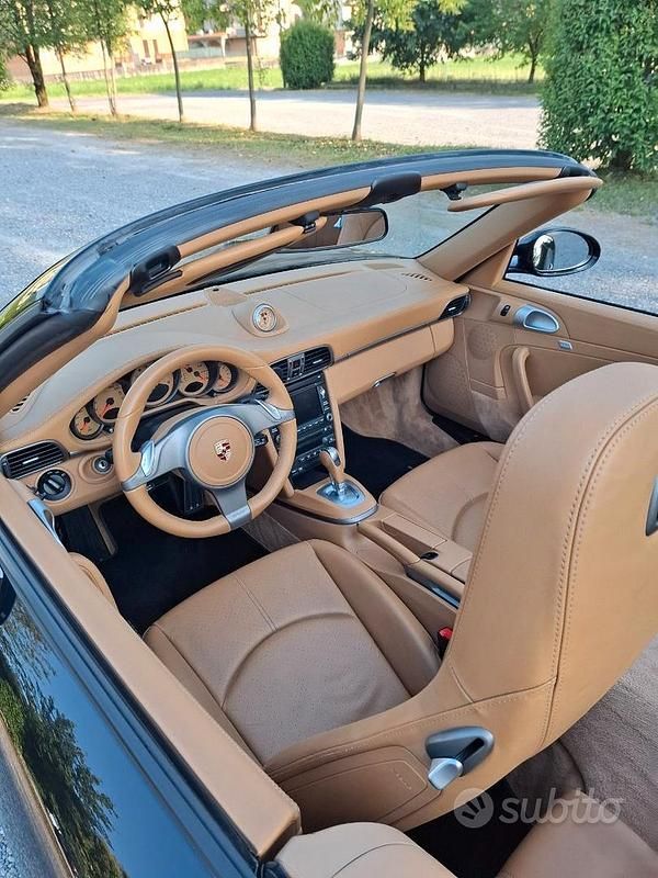 Usata Porsche 997 340 CV (250 kW) 2011 Nero Cabrio