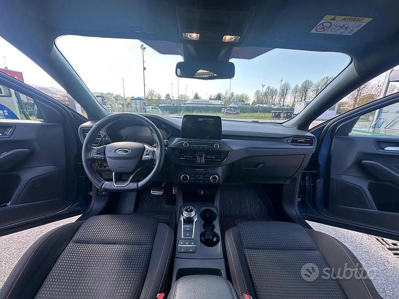 Usata Ford Focus ST-Line 150 CV (110 kW) 2019 Blu/azzurro Berlina