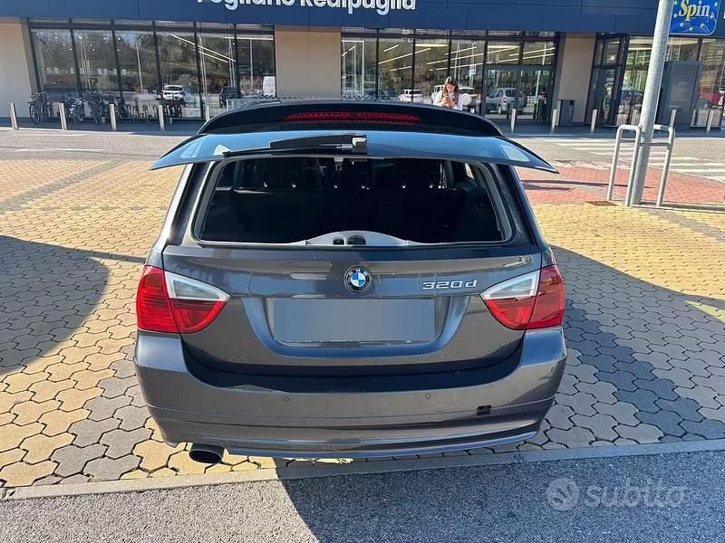 Usata BMW 320 75 CV (55 kW) 2008 Monovolume