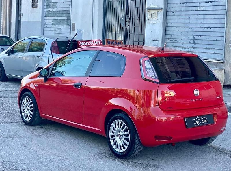Usata Fiat Punto 75 CV (55 kW) 2014 Rosso Utilitaria