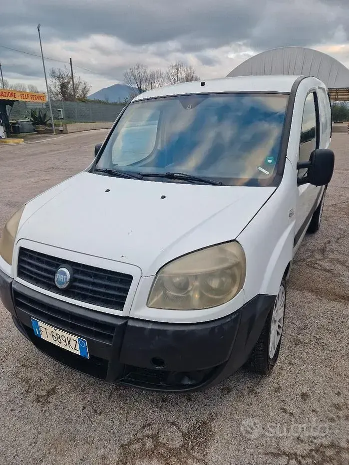 Usata Fiat Doblò 105 CV (77 kW) 2006 Bianco Monovolume