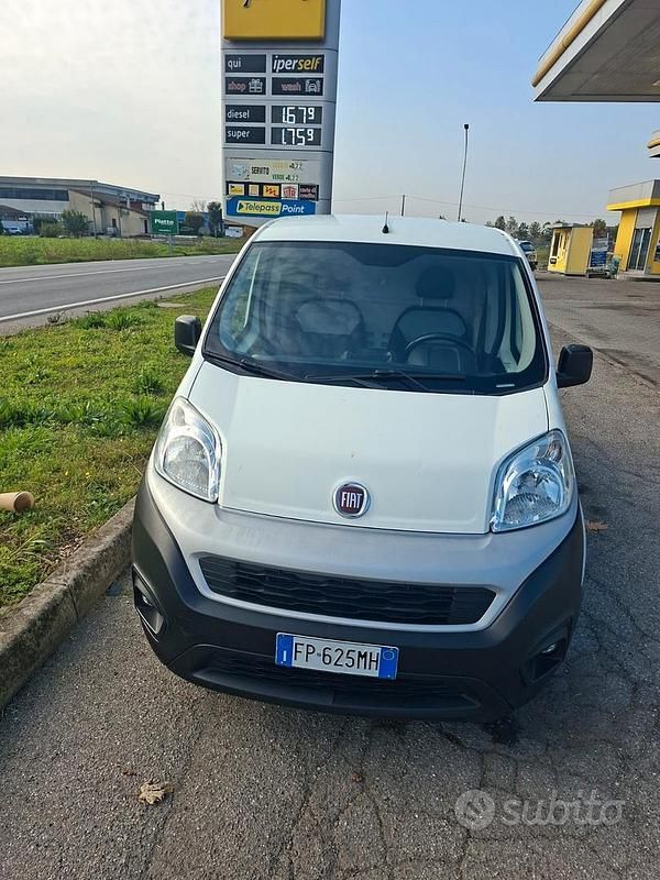 Usata 2018 Fiat Fiorino Furgone | 6300 € (Ottimo prezzo) - Immagine 1/4