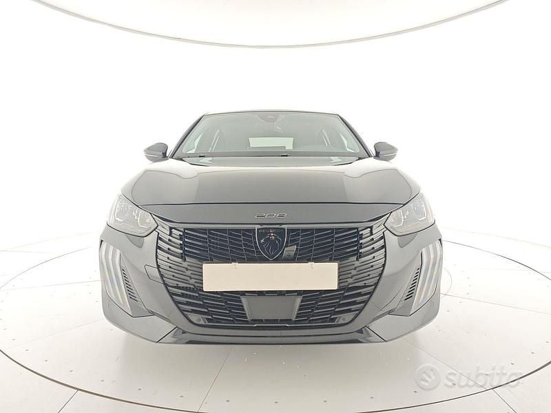 Usata Peugeot 208 Allure 100 CV (73 kW) 2024 Nero Utilitaria