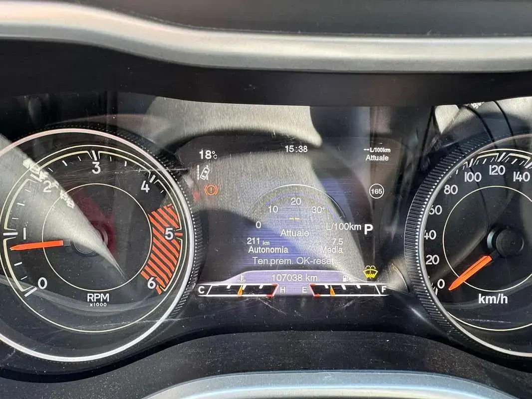 Usata Jeep Cherokee Limited 200 CV (147 kW) 2015 Nero SUV