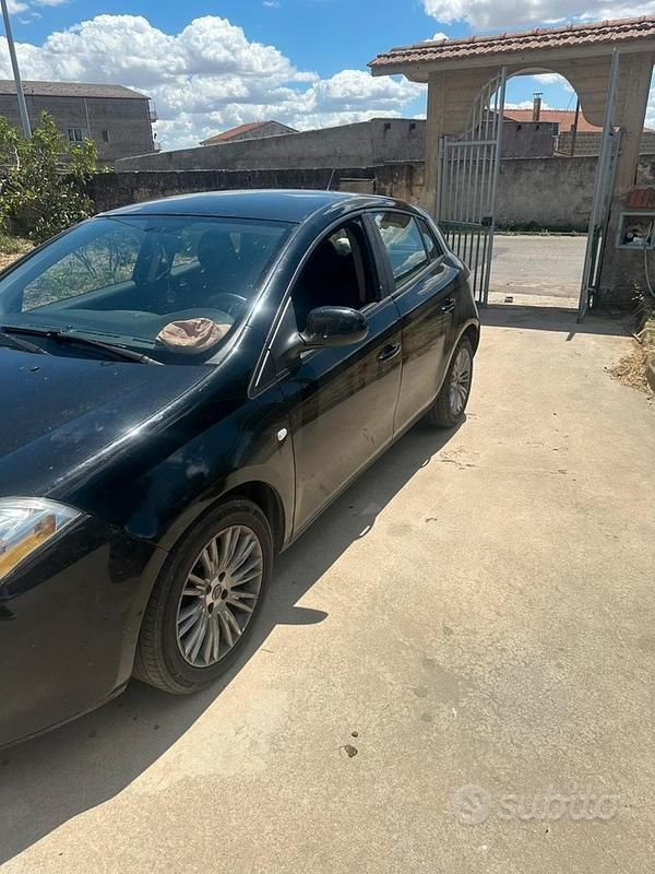 Usata Fiat Bravo 120 CV (88 kW) 2010 Nero Utilitaria