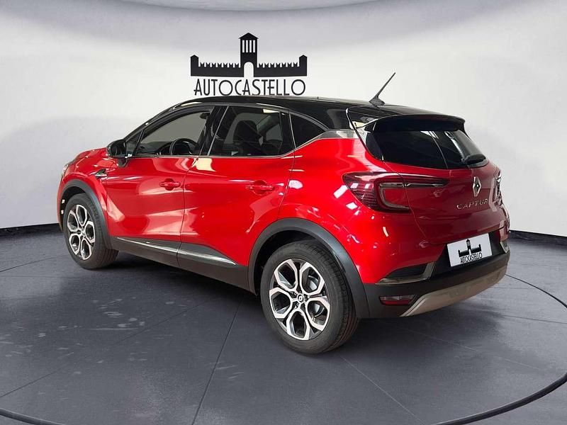 Usata Renault Captur Intens 91 CV (66 kW) 2022 Rosso passion tetto nero SUV