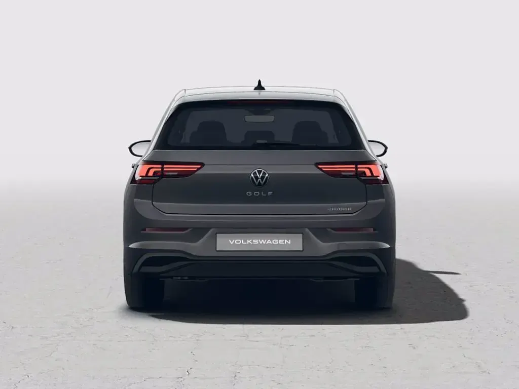 Nuova VW Golf VIII Edition 204 CV (150 kW) 2026 Dolphin grey metallizzato Berlina