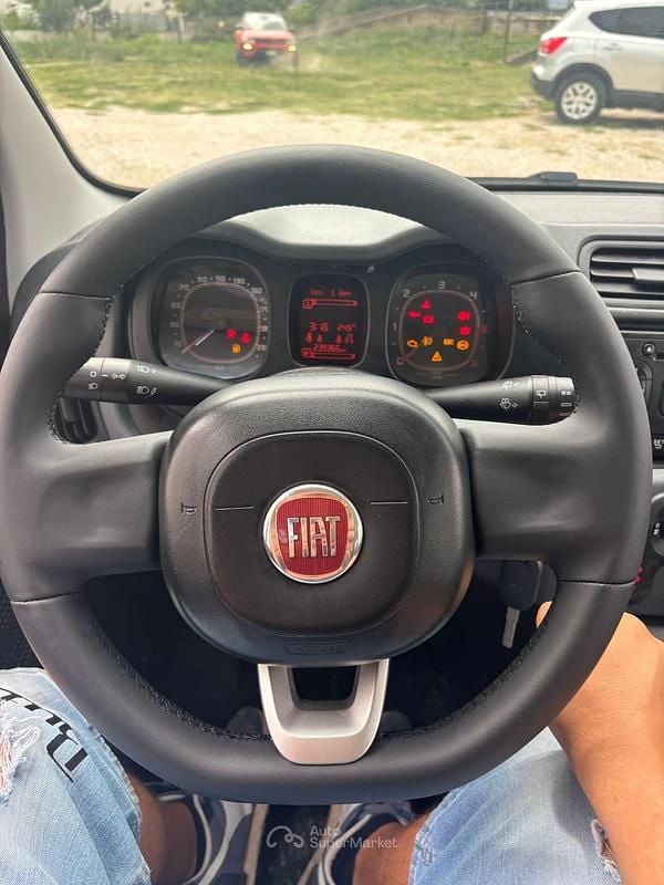Usata Fiat Panda 80 CV (58 kW) 2018 Utilitaria