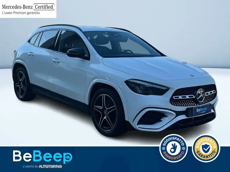 Usata Mercedes GLA200 Advanced Plus 150 CV (110 kW) 2023 Bianco pastello SUV