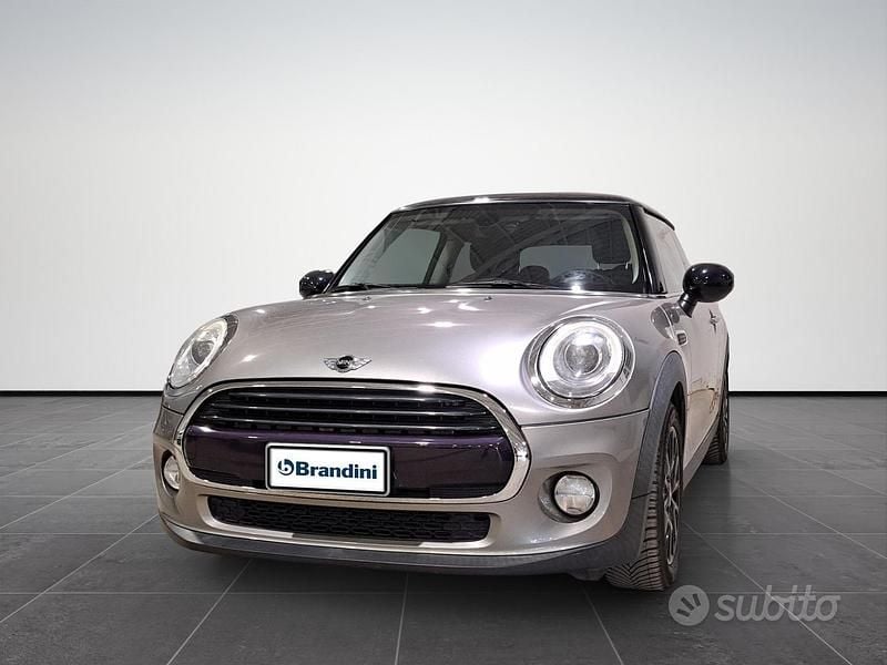 Usata Mini Cooper D 116 CV (85 kW) 2018 Grigio Utilitaria