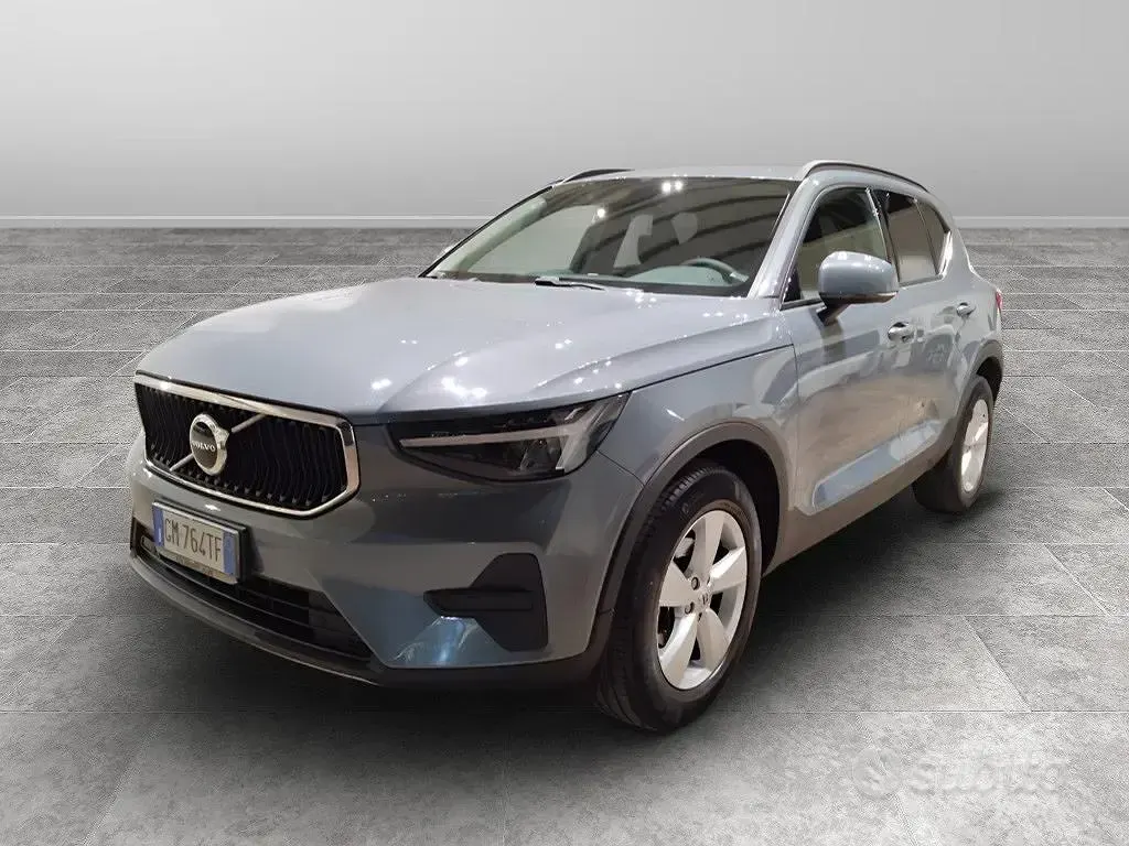 Usata Volvo XC40 129 CV (94 kW) 2023 Nero SUV