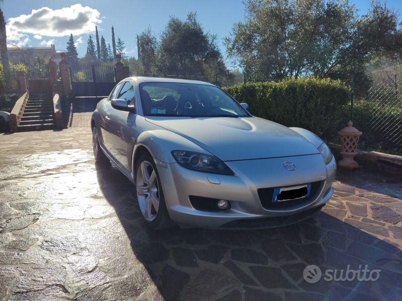 Argento Usata 2005 Mazda RX8 Due volumi | 12.500 € (Molto cara) - Immagine 1/4