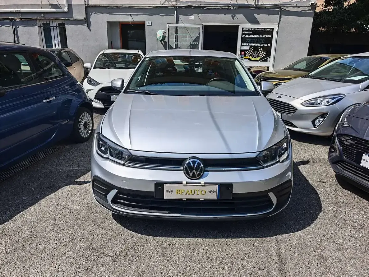 Usata VW Polo Life 95 CV (69 kW) 2023 Argento Utilitaria